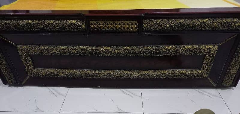 king size bed in good condition 1