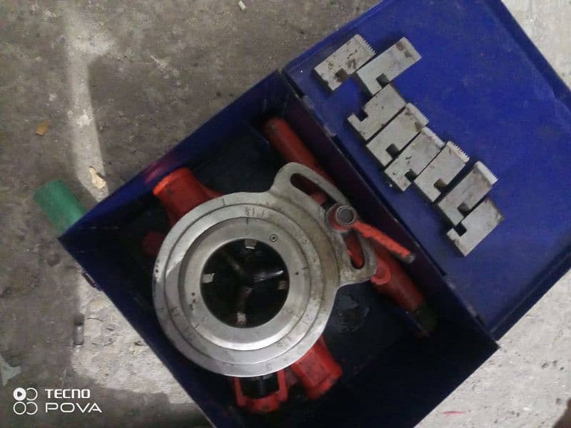 Pipe Thread Making two machine 0