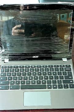 Acer 4gb/128gb SSD