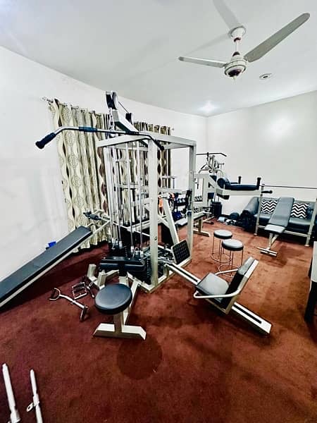 427KG solid weight stack - Multi 12 Station Commercial GYM 1