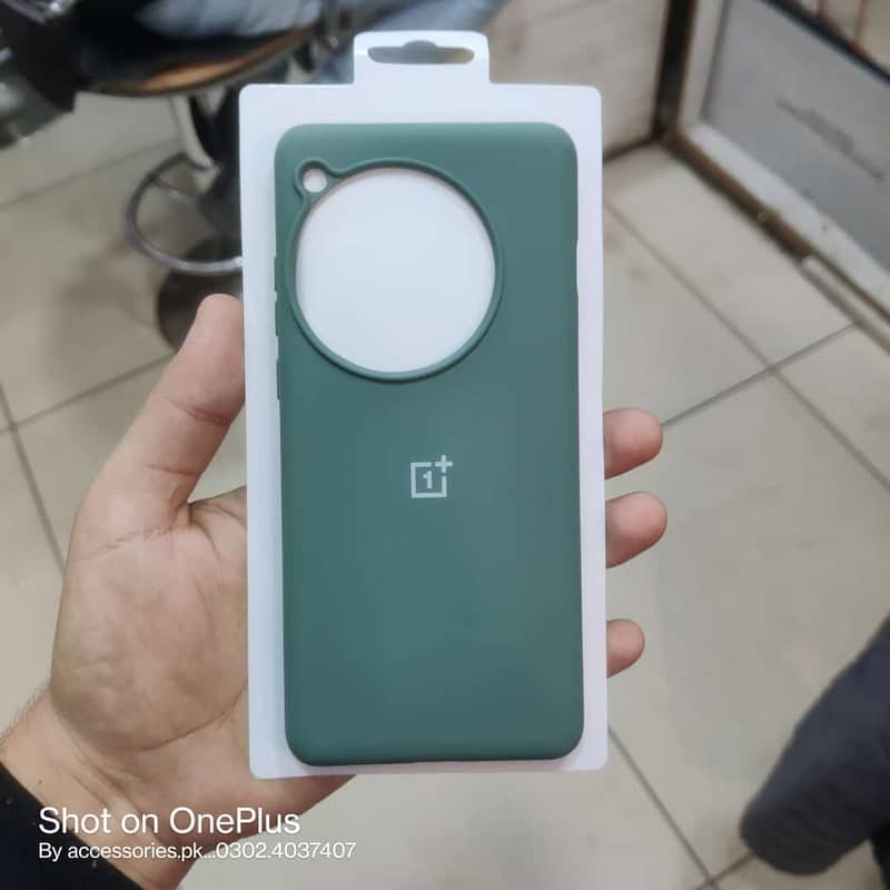 Oneplus 12 , oneplus open official silicone case and youksh case. 2