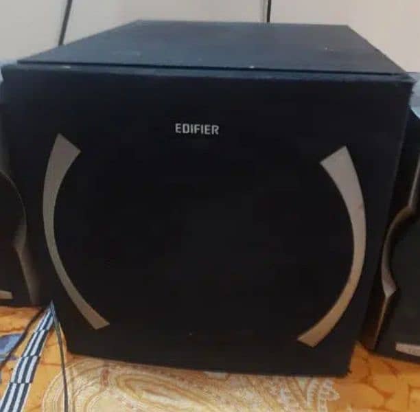 Edifier Speaker Available 1