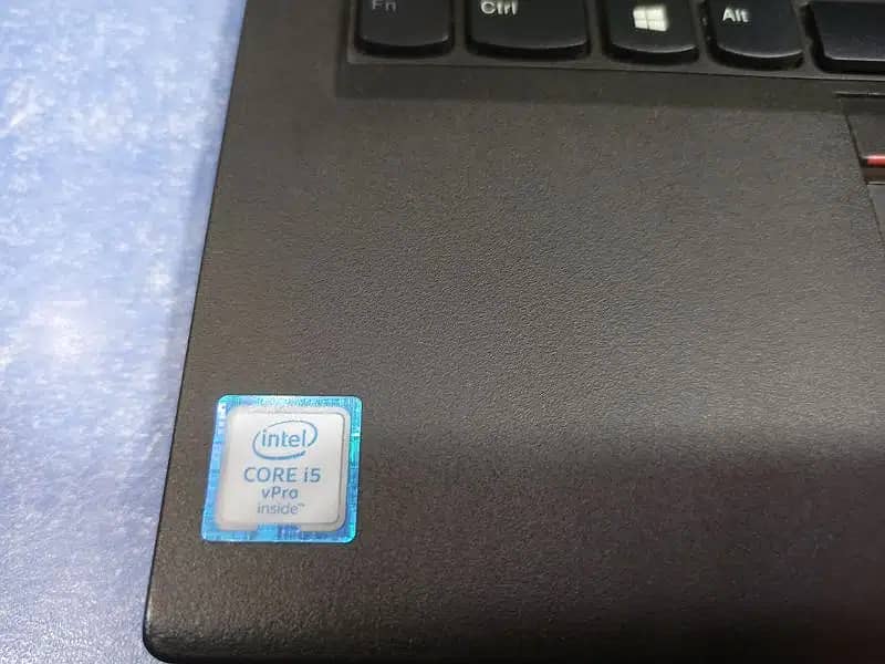 Lenovo Tinkpad x270,260 Core i5 6th Gen 8GB Ram 128GB SSD with HD Disp 4