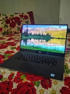 Dell XPS 15 - 9560