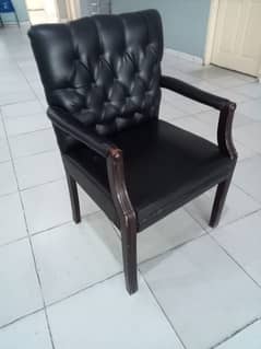 office chair / visitor chairs / executive chair / boss chair / chairs