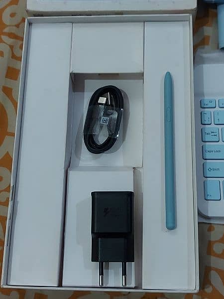 Samsung Galaxy Tab S6 Lite 4-64 complete Box with stylus s pen 6