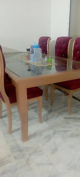 A beautiful 8chairs dinning table just as new. call on 03125128542. 4