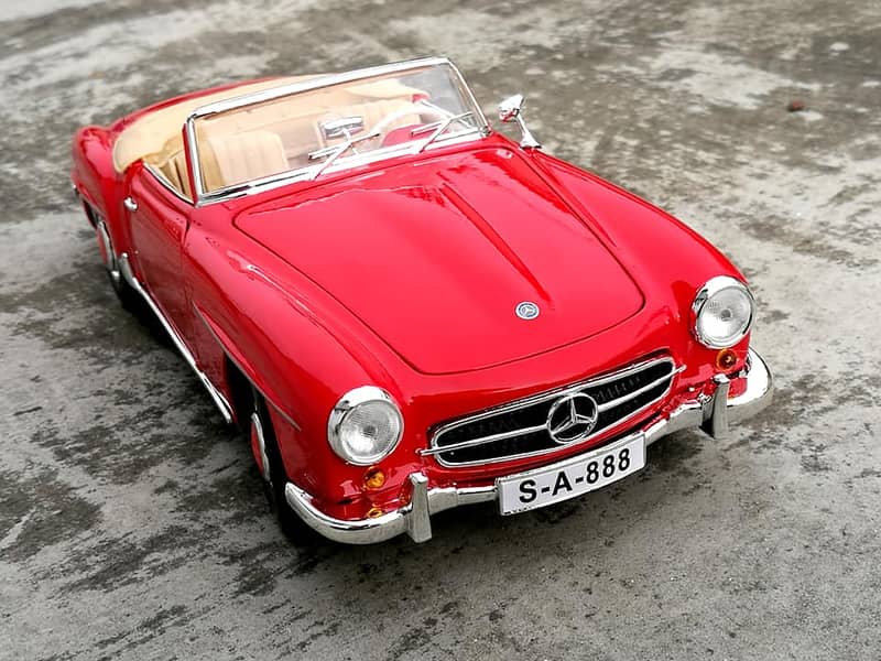 Maisto 1955 Mercedes-Benz 190SL -1/18 scale diecast model 5