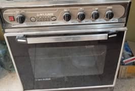 cooking range for sale  in very good condition