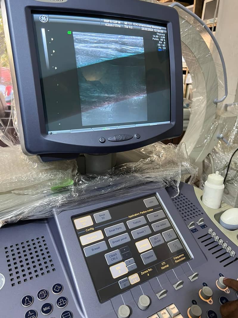 Demonstration systems and  ultrasound devices for sale - Voluson 2