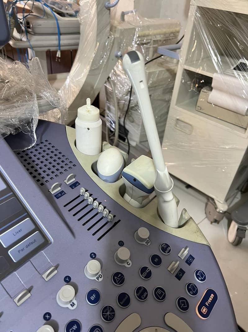 Demonstration systems and  ultrasound devices for sale - Voluson 5