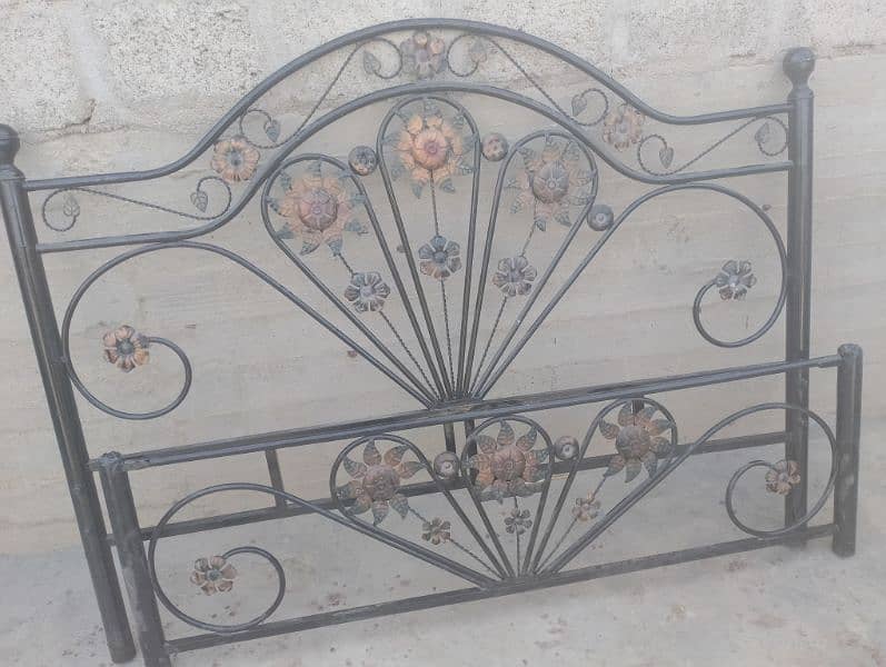iron bed size 6 to 5 4