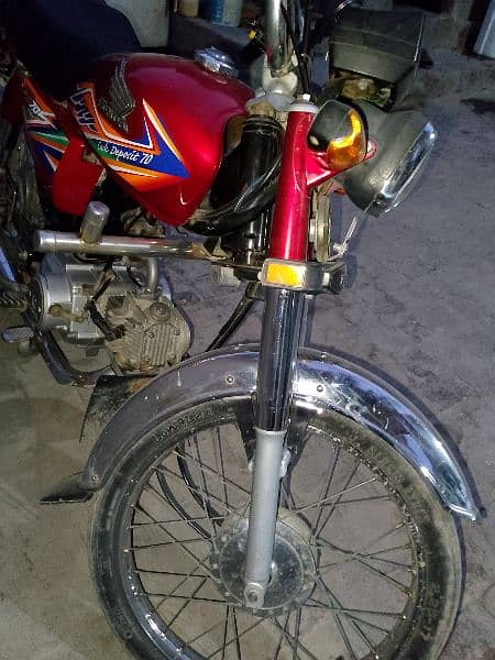 CD 70 bike 8