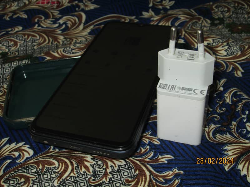 Tecno Spark 8C. . Contect Intrusted Only. . . 0