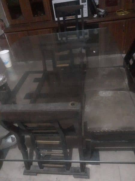 chinioti Dining table with 6 chairs used but new urgent sale 3
