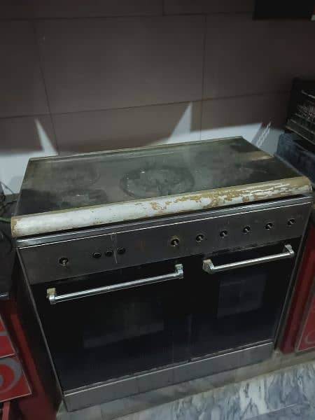 cooking range with oven 3