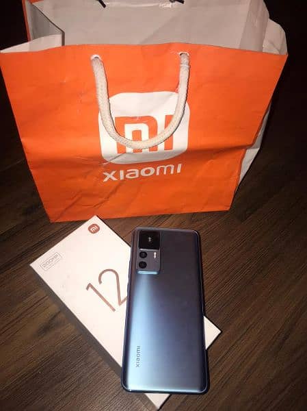 Xiaomi 12t pro with full box 256 gb 11