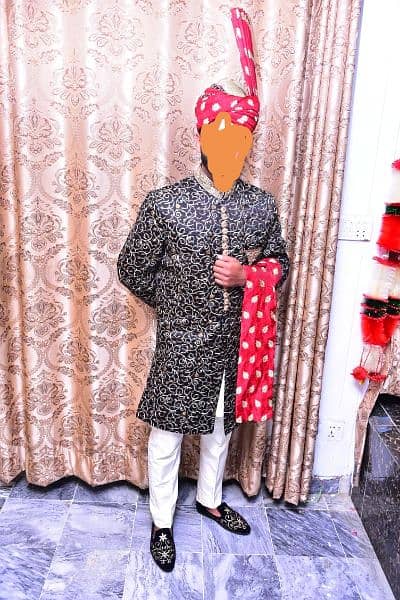 Full Groom dresses for mendi and barat in new condition 3