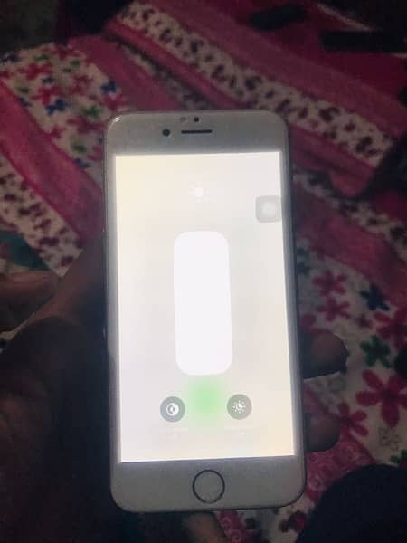 i phone 7 32 gb condition 10/9.5 with box all ok phone 2