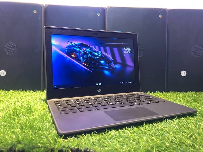 Hp chromebook G8 EE  4gb ram 16gb rom playstore supported 1