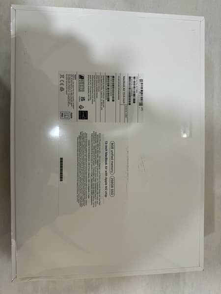 Apple MacBook Air M2 (13 Inch) Brand New 5