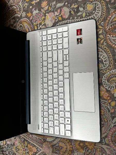 HP Gaming Laptop 15-ef2xxx - AMd ryzen 5 5500u 1