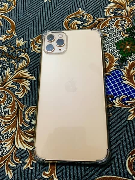 I phone 11 pro max 64 Gb Non PTA Golden 12