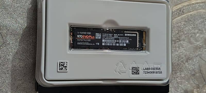 Samsung 1TB 970 EVO PLUS NVMe SSD 0