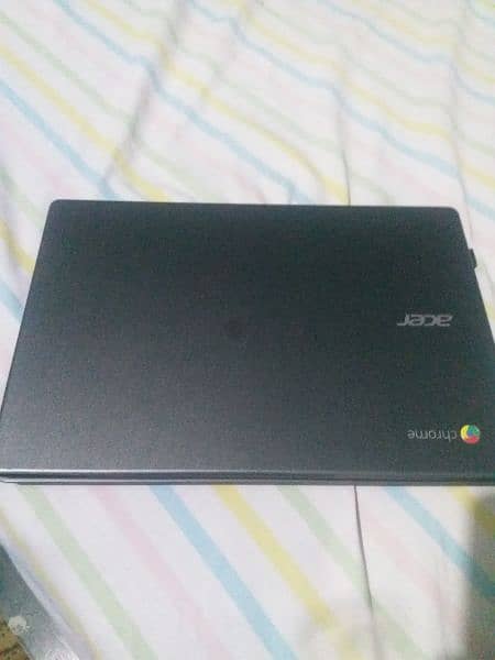 Acer celeron core M, 7th generation touchscreen laptop 0