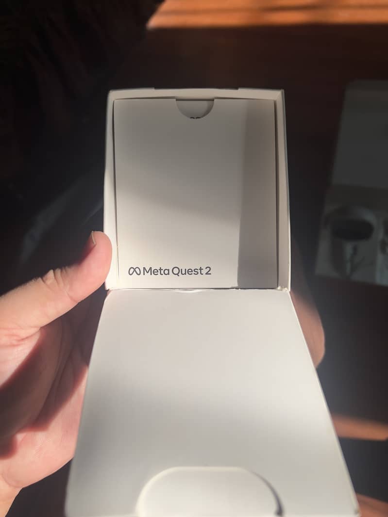 Meta Quest 2 128 Gb | one time used only 4