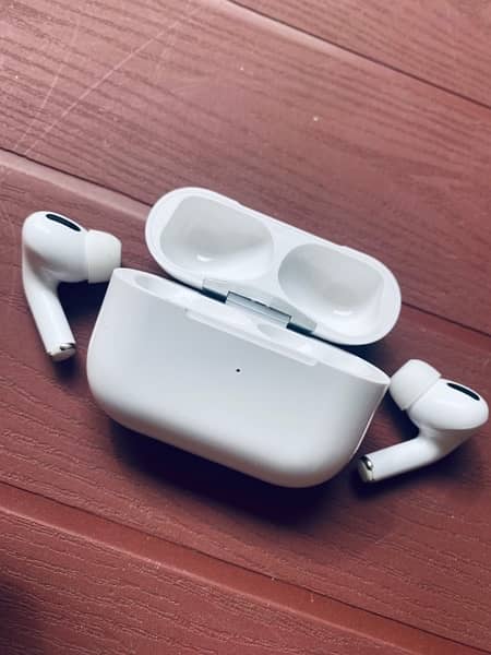 air pods pro new condition. 12