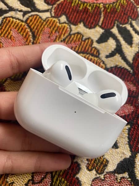 air pods pro new condition. 15