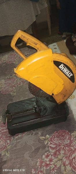 DeWalt . . . .  model,D28710