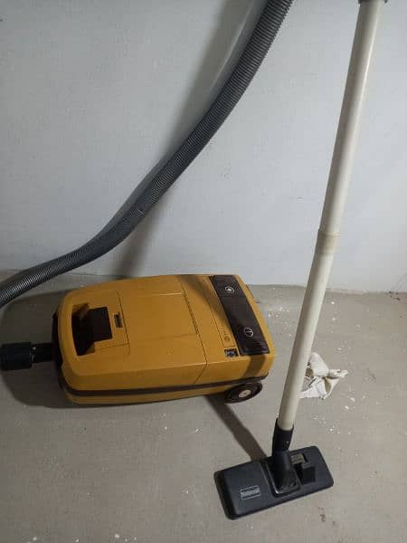 vacuum cleaner 2
