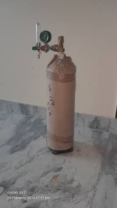 OXYGEN CYLINDER FOR SALE