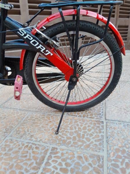 BICYCLE FOR SALE IN GOOD CONDITION 1