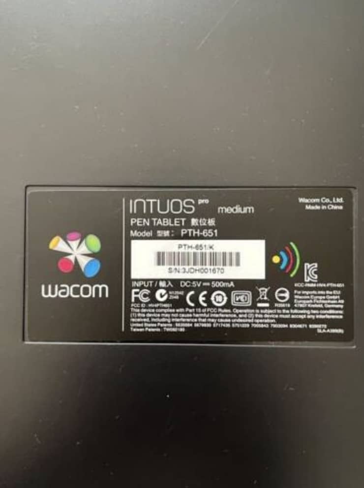 Wacom Intuos Medium Pen Tablet PTH-651 2