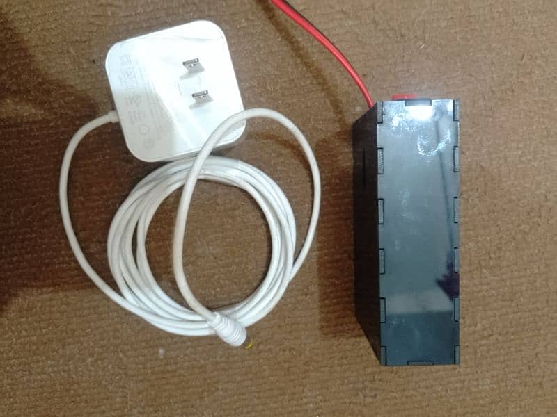 12v Power Bank with supply 2