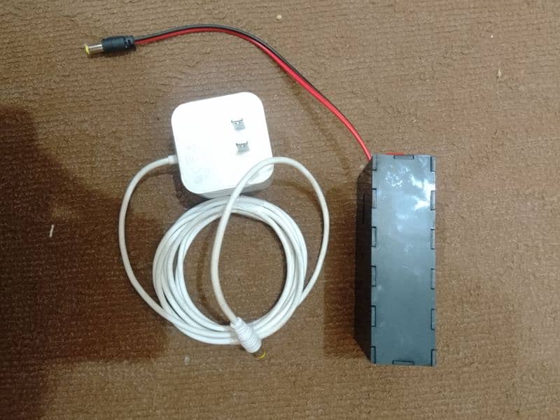 12v Power Bank with supply 4