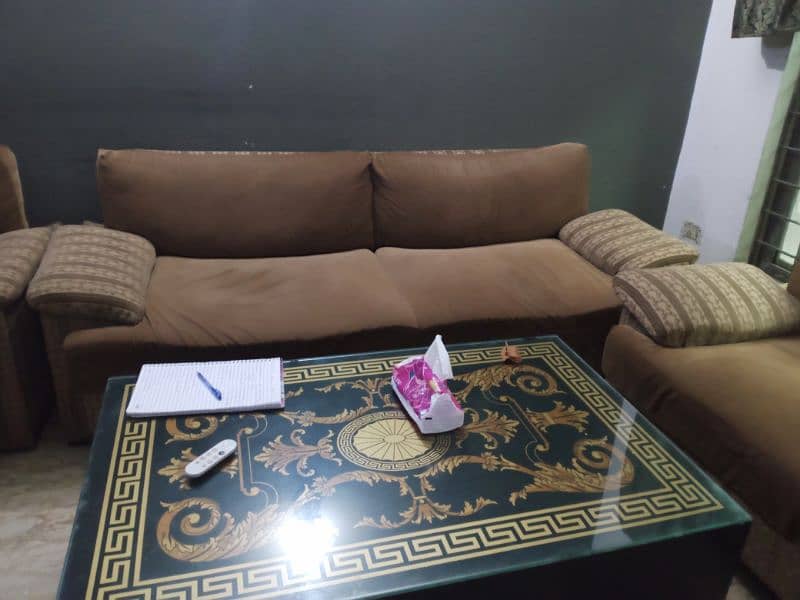 7 seatr sofa set in neat condition with strong structure 0