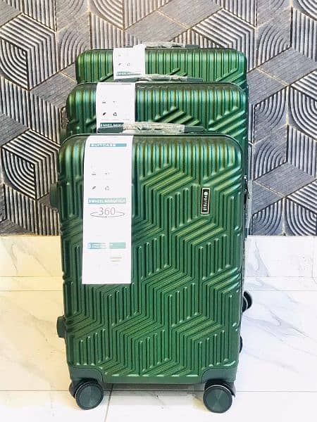 Unbreakable Luggage Bags/Suitcases/Trolley Bags/Attachi  3pic/4pic 0