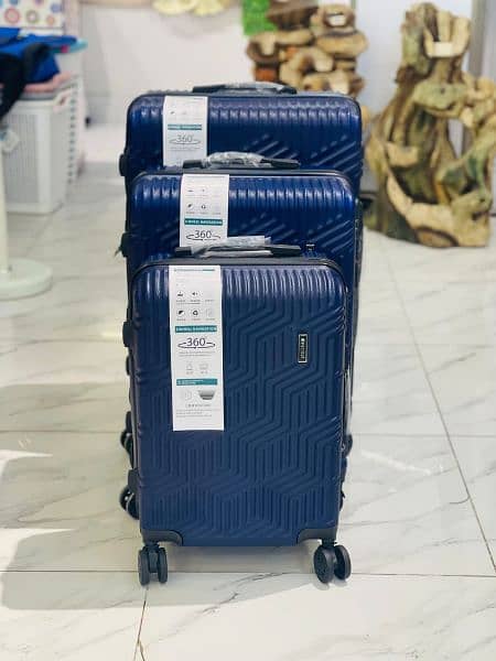 Unbreakable Luggage Bags/Suitcases/Trolley Bags/Attachi 
3pic/4pic 3