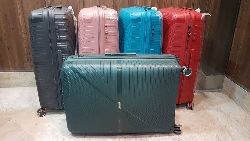 Unbreakable Luggage Bags/Suitcases/Trolley Bags/Attachi  3pic/4pic 7