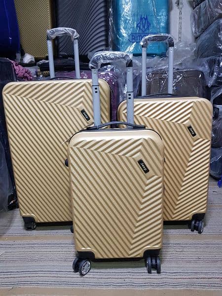 Unbreakable Luggage Bags/Suitcases/Trolley Bags/Attachi 
3pic/4pic 15