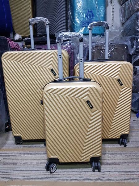 Unbreakable Luggage Bags/Suitcases/Trolley Bags/Attachi  3pic/4pic 14