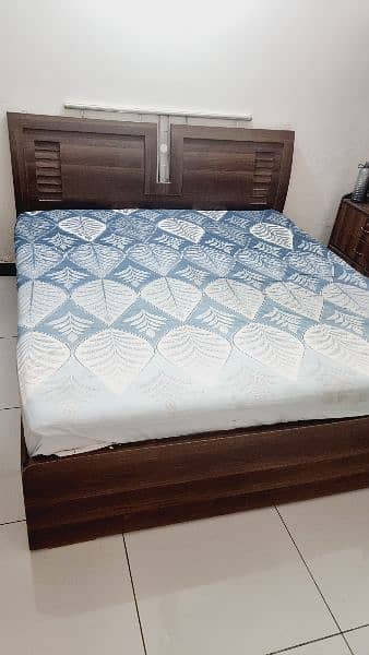 KING size bed with Molty Foam mattress. 2