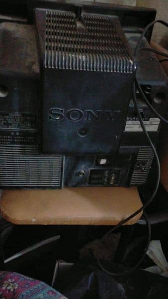 used sony tv small size 2