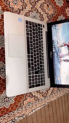 Asus Laptop core i5 8 gb ram 128 ssd 1000 gb hd 15.6 screen 3 hr Bakup