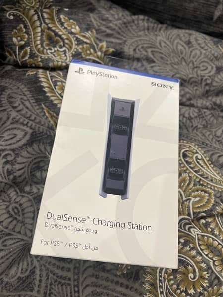 PS5 DualSense Charging Station New 0