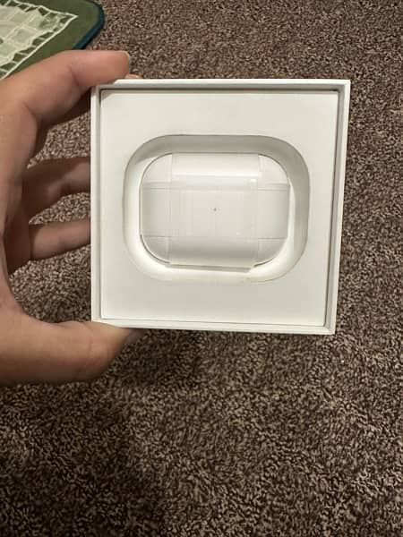 Apple airpods pro 2 generation magsafe usb-c 2